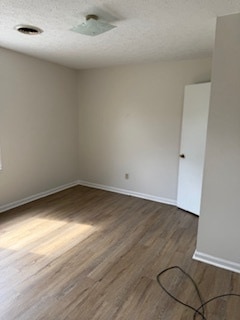 Building Photo - 612 Lexington Turnpike