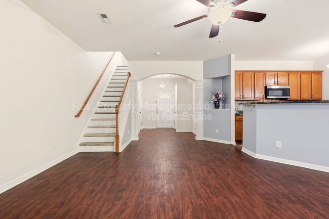 Building Photo - 5472 Shirley Jean Ct