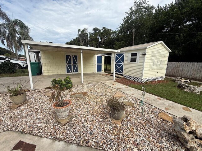 Building Photo - 465 Briarcliff Ave