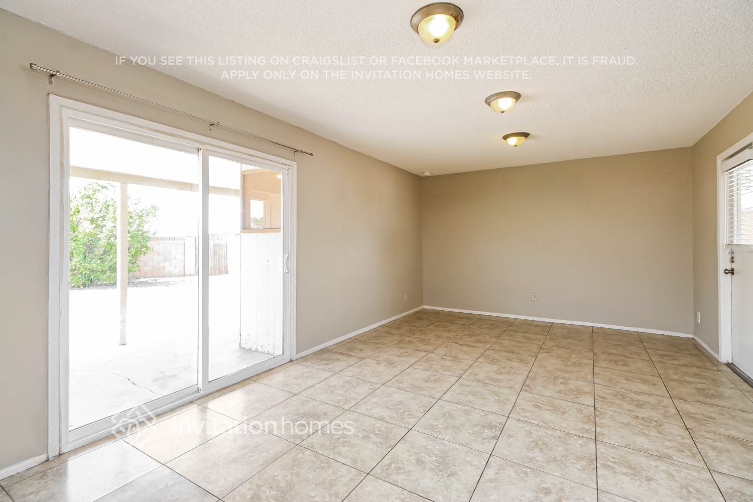 Building Photo - 3526 S Shafer Dr