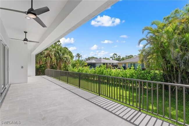 Building Photo - 27061 Serrano Way