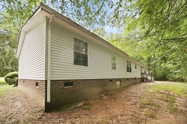 Building Photo - 147 Purity Dr