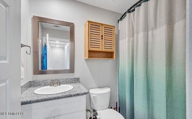 Building Photo - 13227 Willow Oak Cir