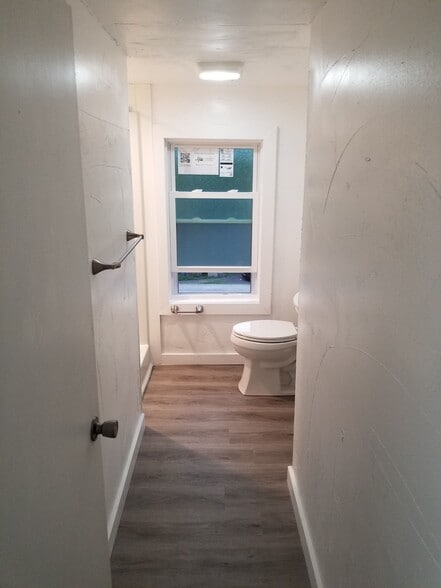 Full Bathroom Pic 2 (Upstairs) - 231 Prisani Street
