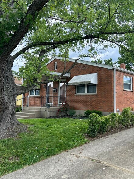 Building Photo - 364 Cleveland Ave
