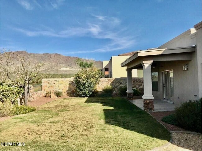 Building Photo - 6617 Cabana Del Sol Dr