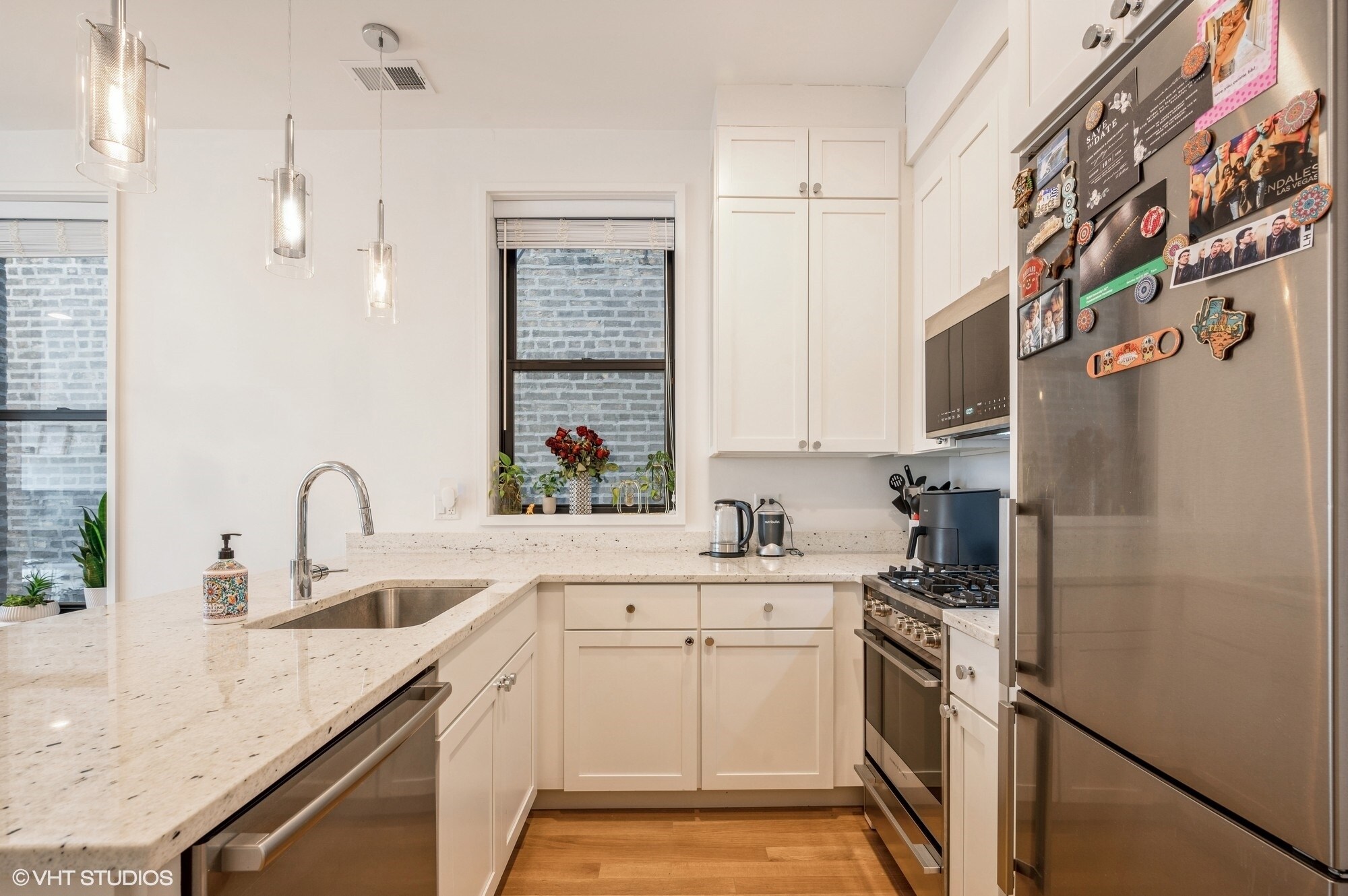 Building Photo - 1022 N Ashland Ave