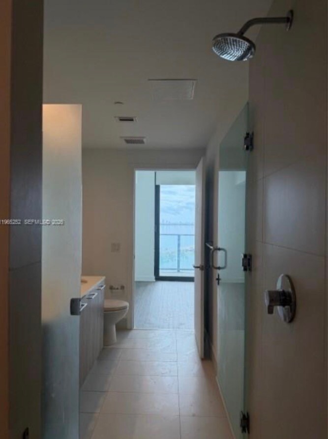 Building Photo - 501 NE 31st St