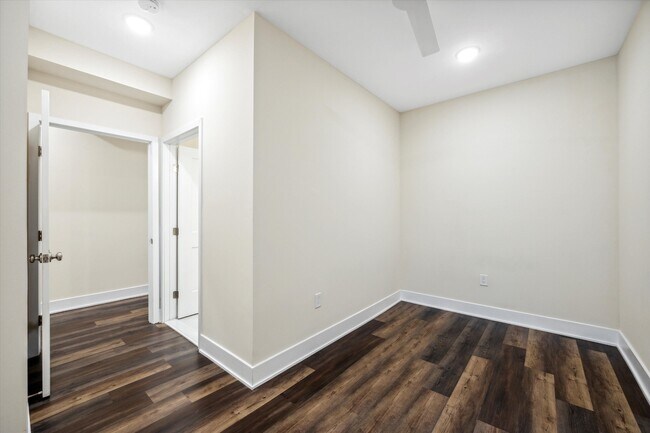 Building Photo - 1804 W Berks St