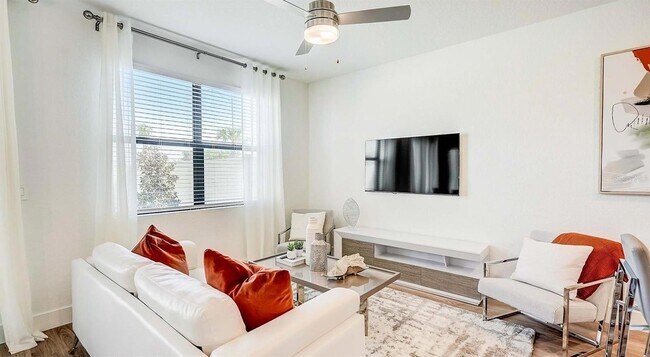 Building Photo - 8044 Gulfstream Ct