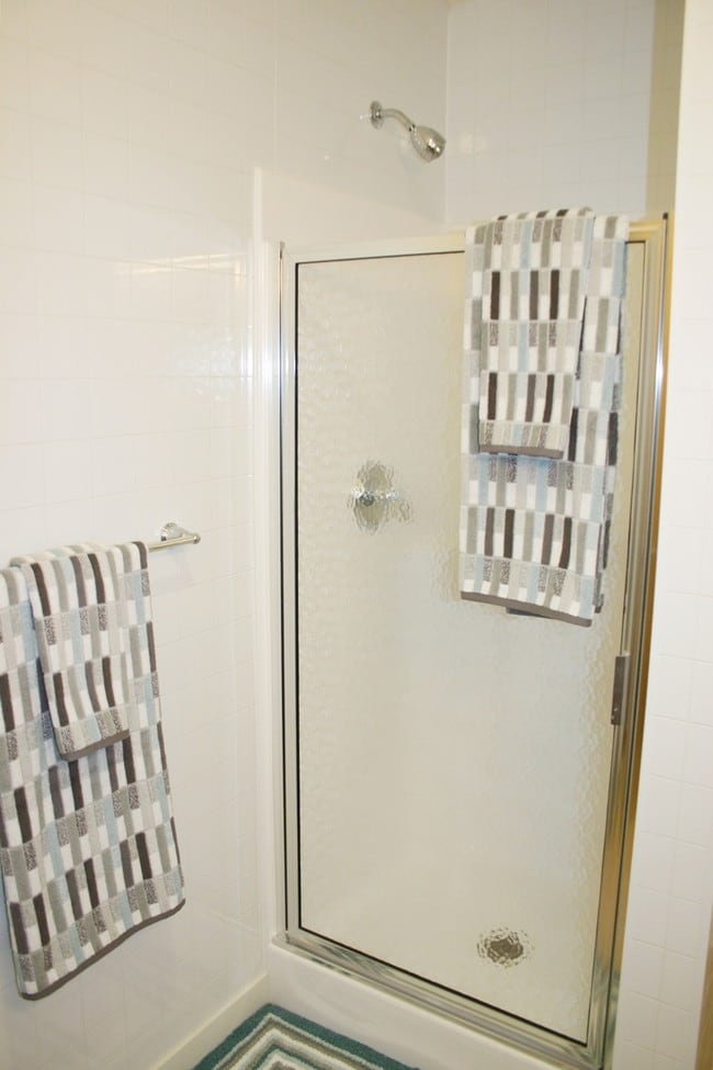 Walk-in Shower with Glass Door - Cascade Boulevard