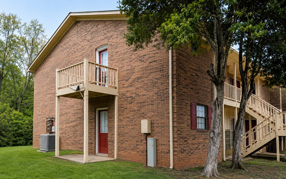 Exterior 2 - 137 Angela Dr