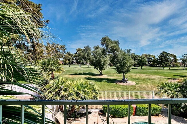 Building Photo - 940 Vegas Valley Dr