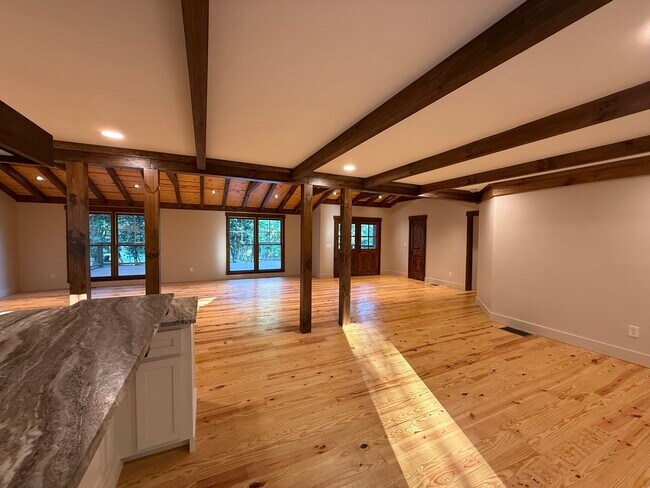 Building Photo - 233 Ranchwood Trail