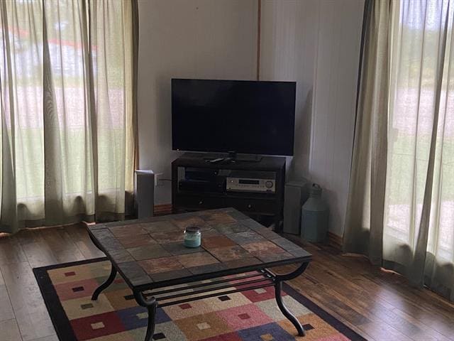 Building Photo - 104 County Rd 1296