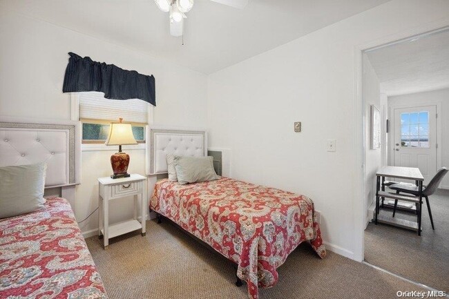 Building Photo - 5 Leafy Way