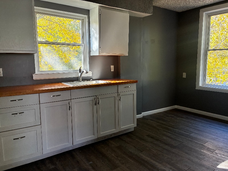 Building Photo - 908 Haynes St