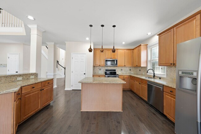 Building Photo - July Move-in, Cary Park!