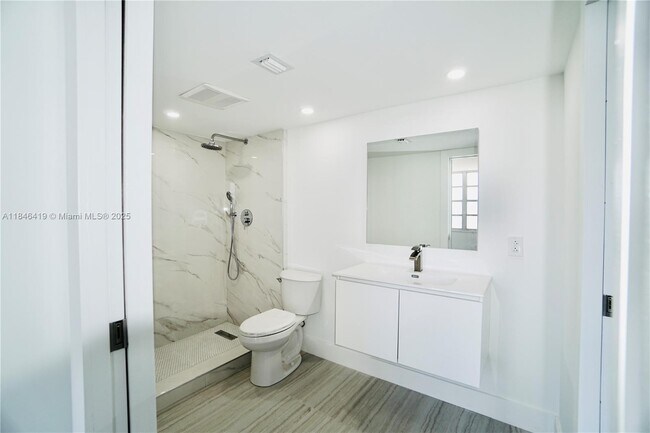 Building Photo - 2750 NE 183rd St