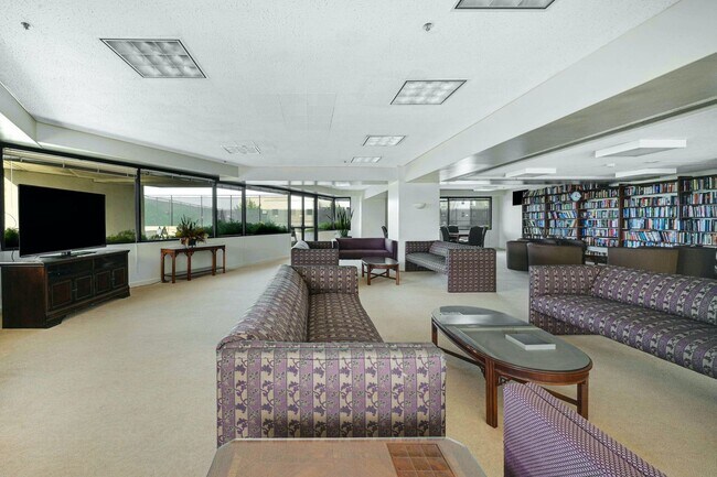 Building Photo - Stunning views of SF and the Bay from the ...