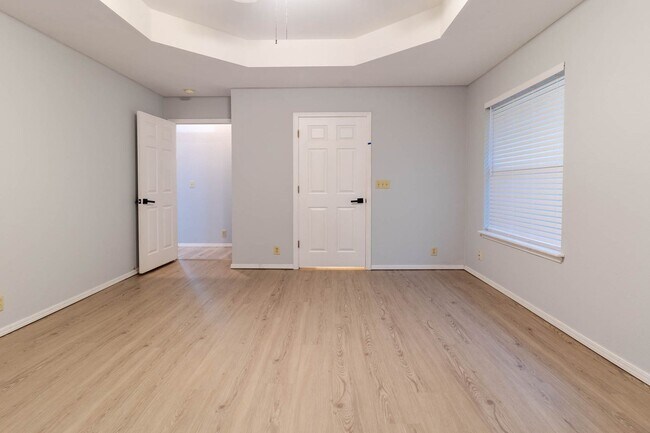 Building Photo - 10501 NW 45th St