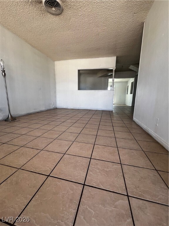 Building Photo - 2624 E Brady Ave