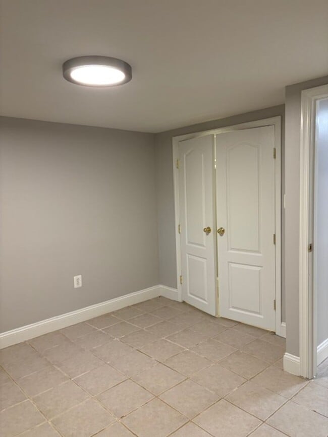 Building Photo - 2831 11th St NW