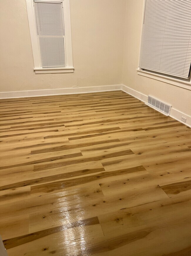 Building Photo - Christy Park