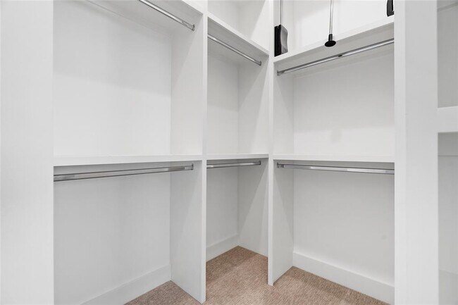 Building Photo - 1817 Elite Dr