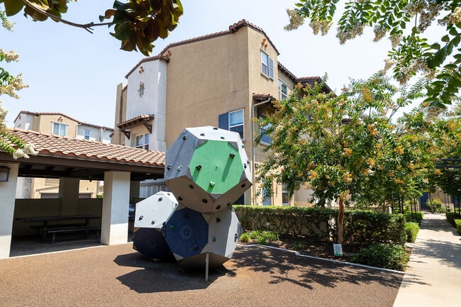 Building Photo - 1025 Star Ruby Dr