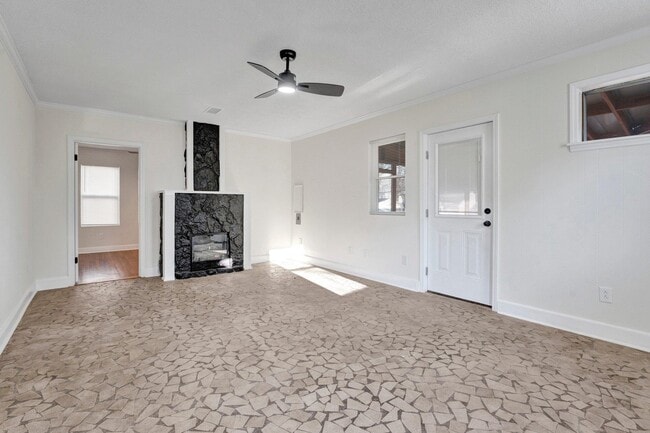 Building Photo - 3780 Shirlwood Ave