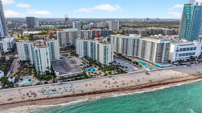 Building Photo - 3801 S Ocean Dr