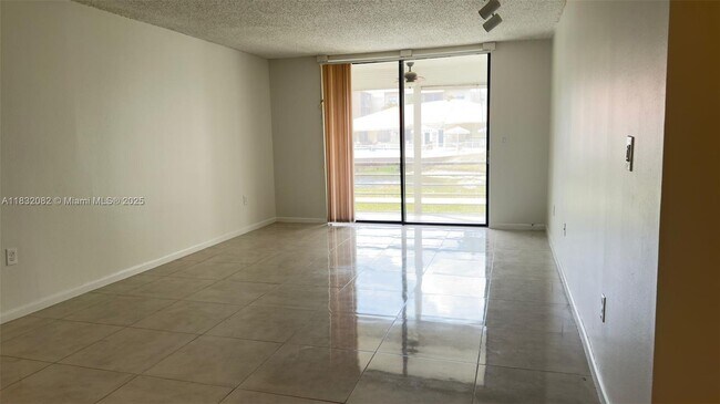 Building Photo - 1800 SW 81st Ave