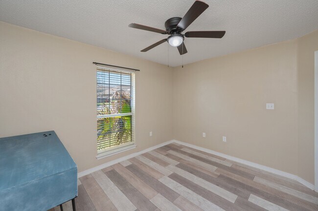 Building Photo - 208 Citadel Ln