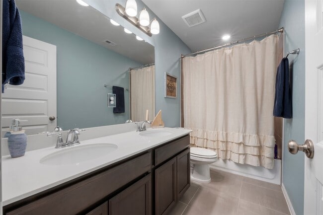 Building Photo - 13010 Red Blossom Cir
