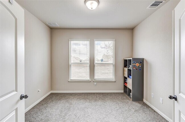 Building Photo - 3721 Royal Tern Ct