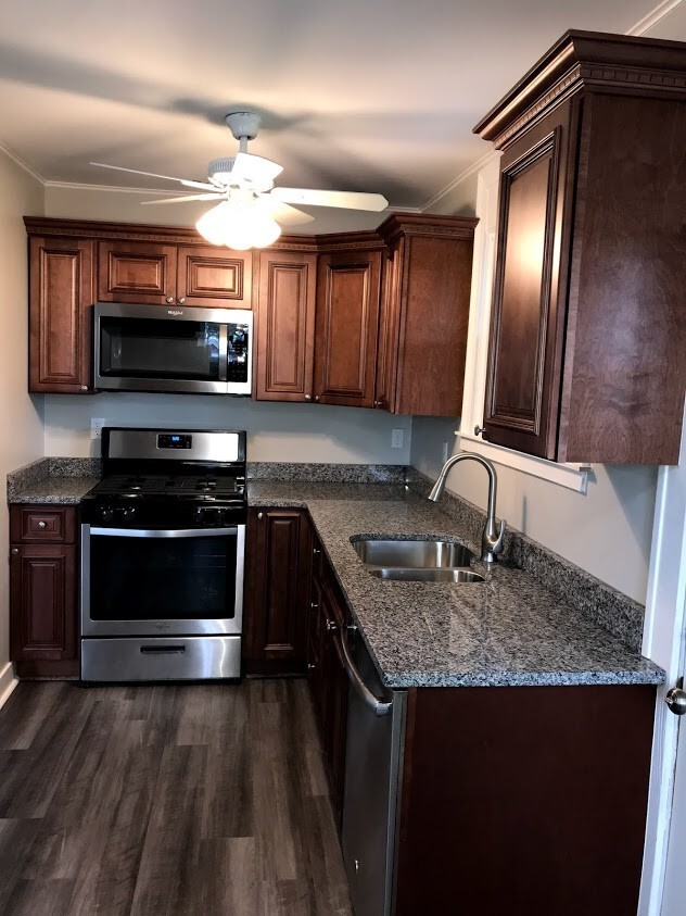 Building Photo - 4 Bedroom; 1 Bath House for Rent - Swissvale