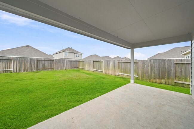 Building Photo - 5327 Briana Dee Dr