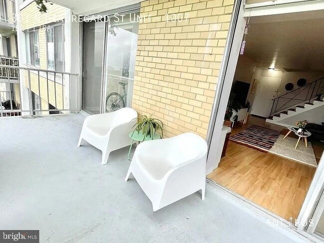 Building Photo - 301 N Beauregard St