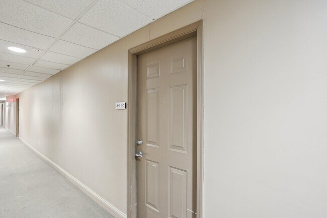 Building Photo - 3110 City Pl