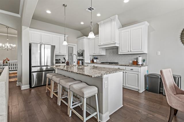Building Photo - 3406 Woodford Dr