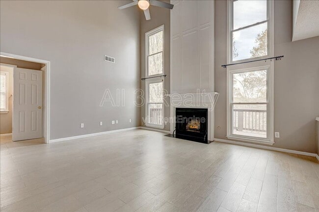Building Photo - 2540 Alvecot Cir SE