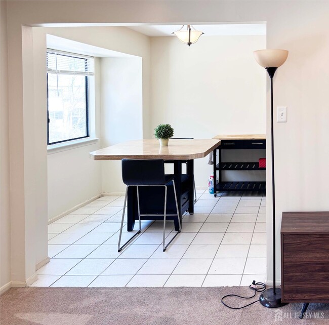 Building Photo - 1111 Edison Glen Terrace