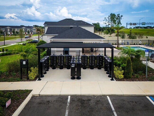 Building Photo - 691 Pothos St