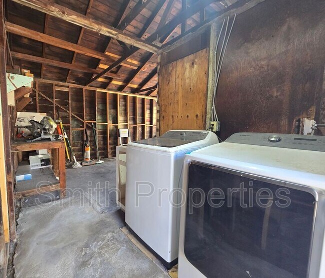 Building Photo - 4550 166th St
