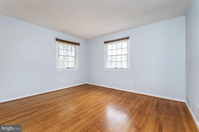 Building Photo - 409 Orleans Cir SW