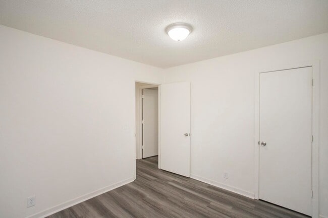 Building Photo - 108 Panamint Dr