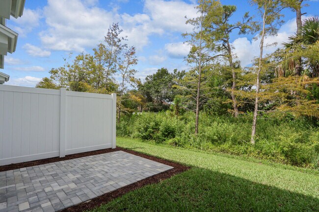 Building Photo - 2880 SE Federal Hwy