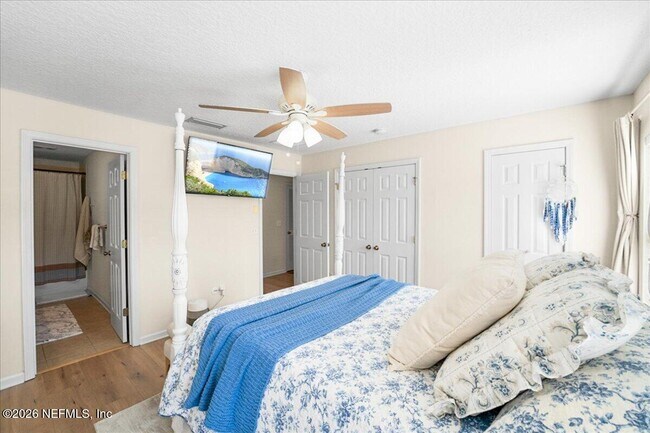 Building Photo - 1500 Calming Water Dr