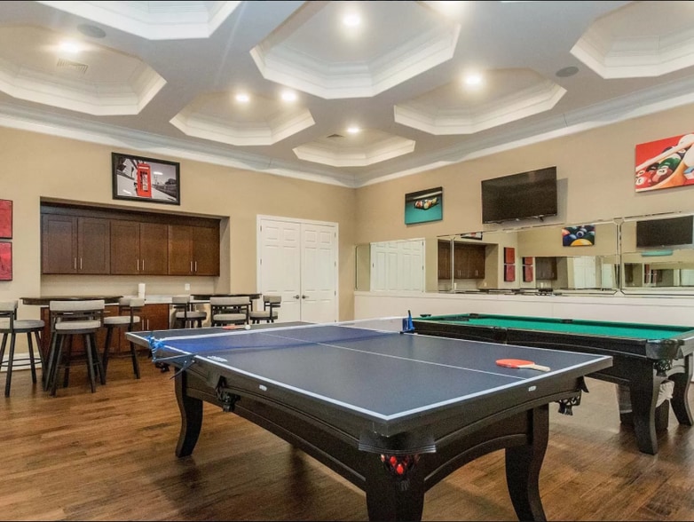 Building Photo - 1353 Fitchie Pl